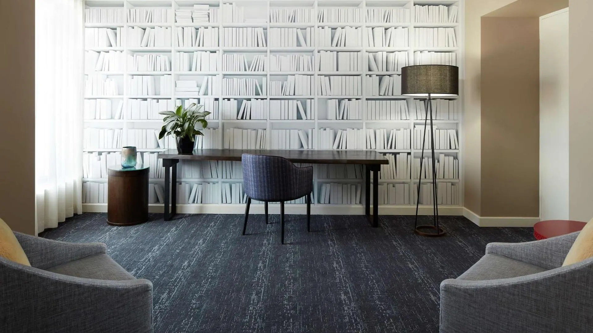 Doubletree By Hilton Montreal Hotell