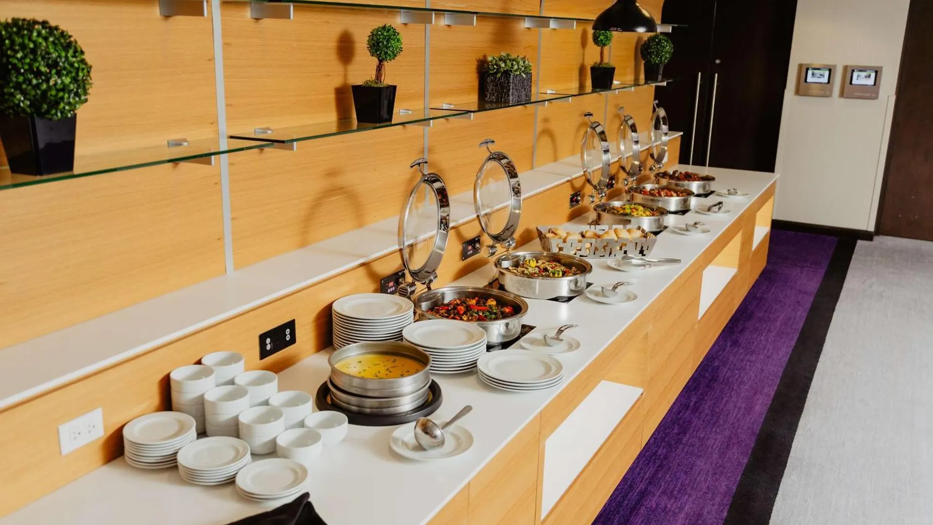 Hotel Doubletree By Hilton Montreal