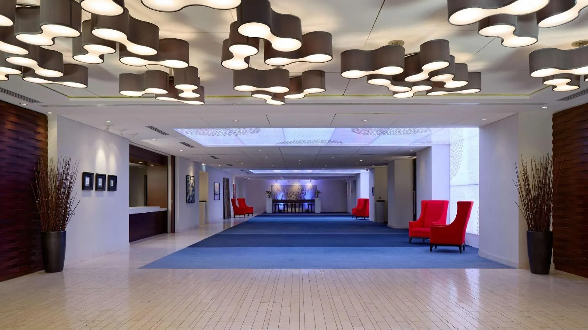 Hotel Doubletree By Hilton Montreal