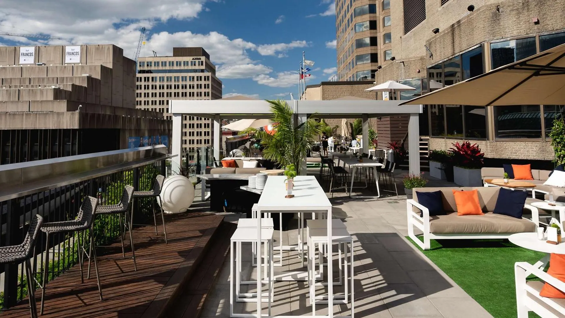 Hotel Doubletree By Hilton Montreal