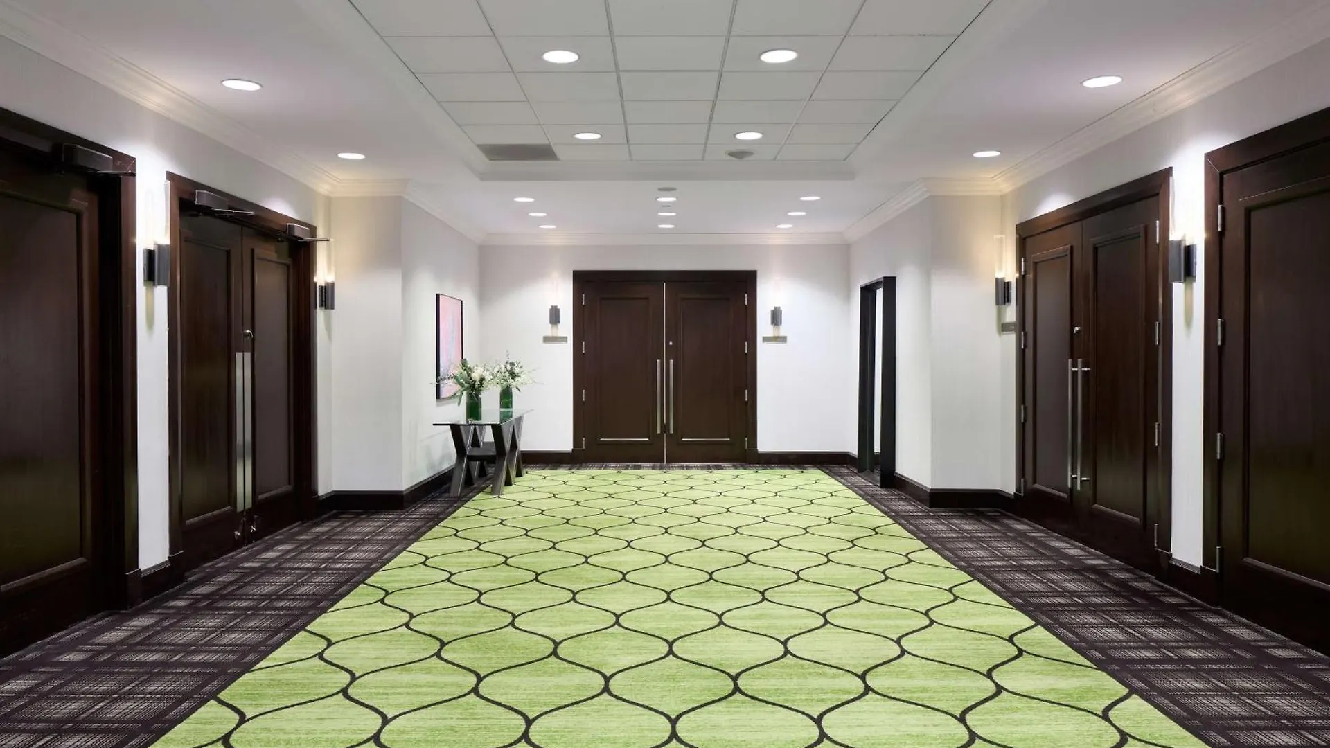 Hotel Doubletree By Hilton Montreal