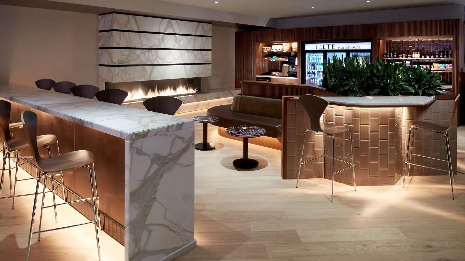 Doubletree By Hilton Montreal Hotel Canada