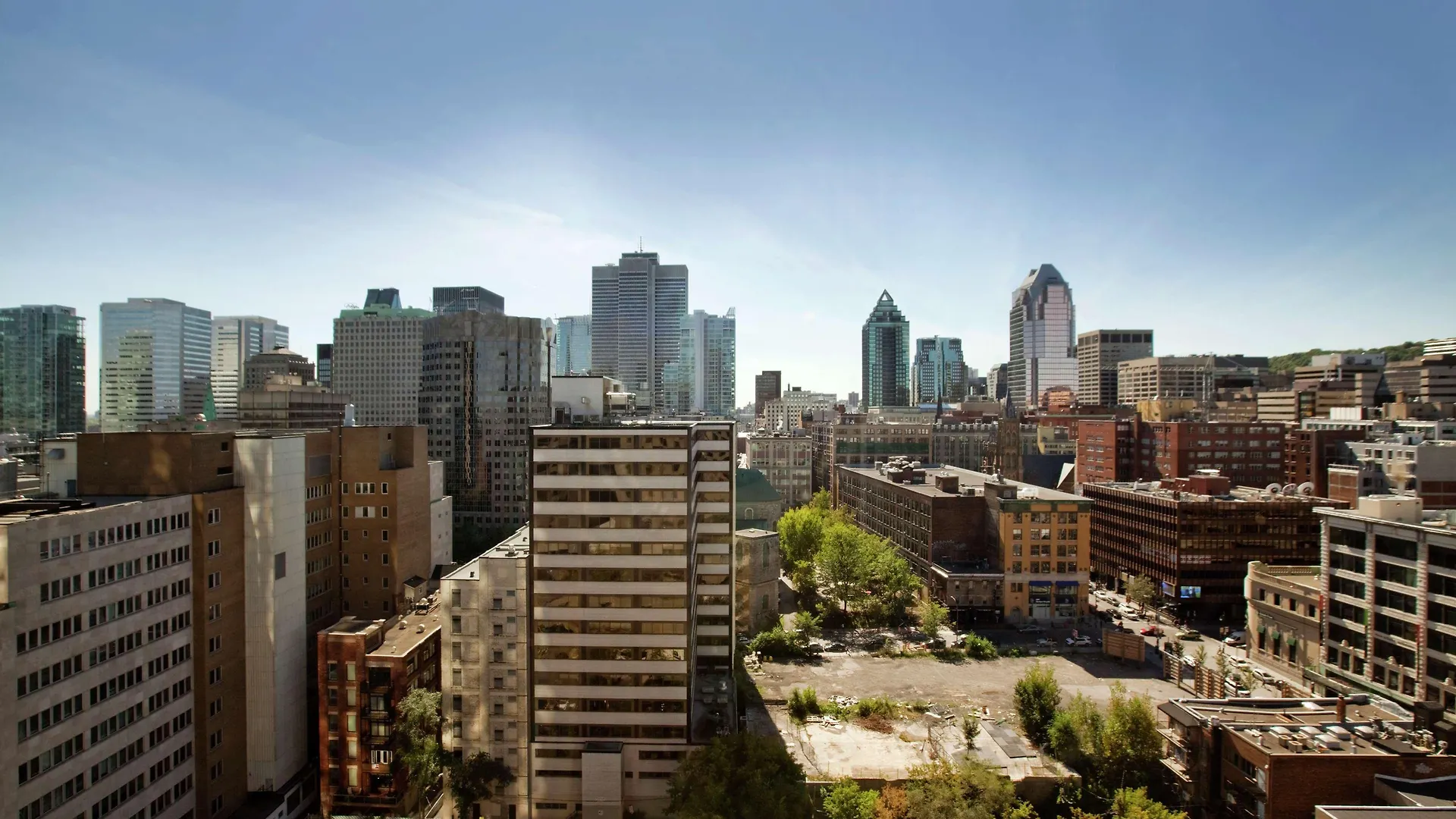 ****  Doubletree By Hilton Montreal Hotel Canada