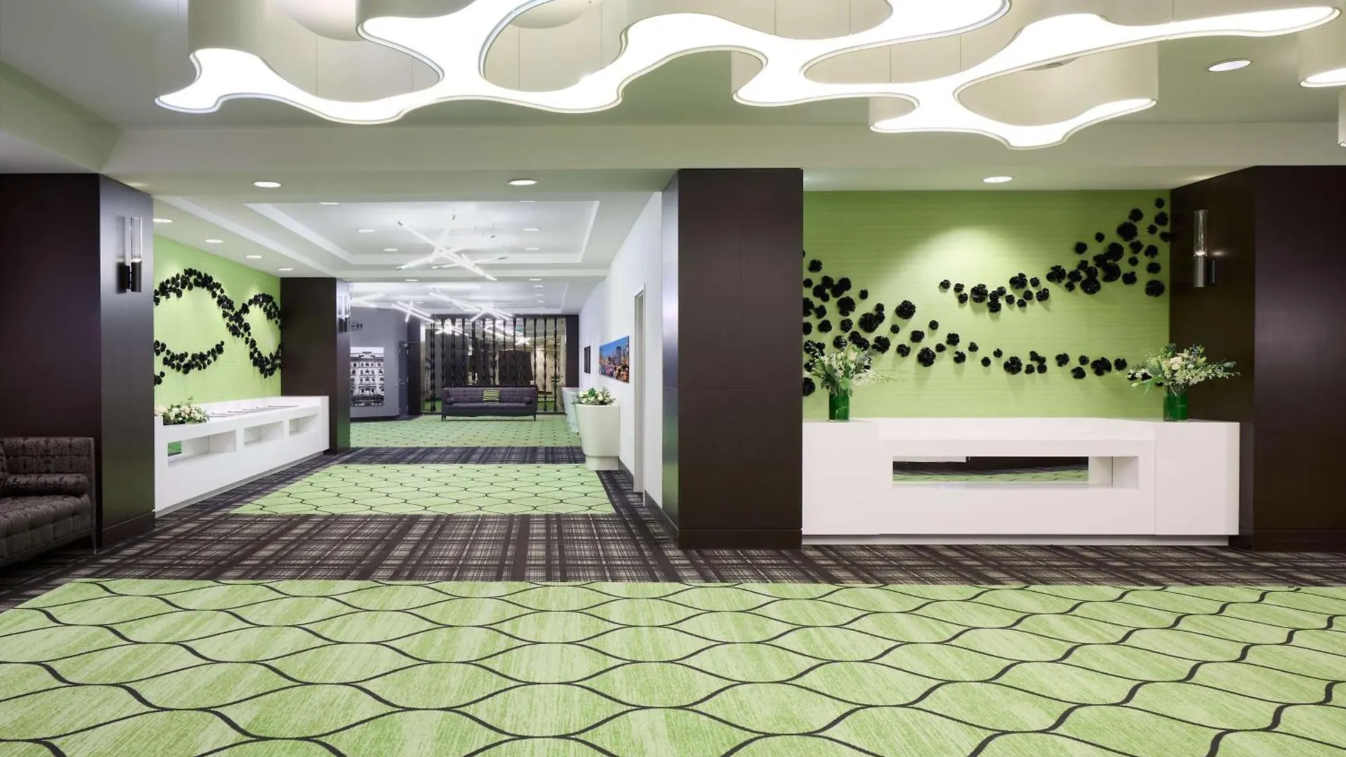****  Doubletree By Hilton Montreal Hotel Canada