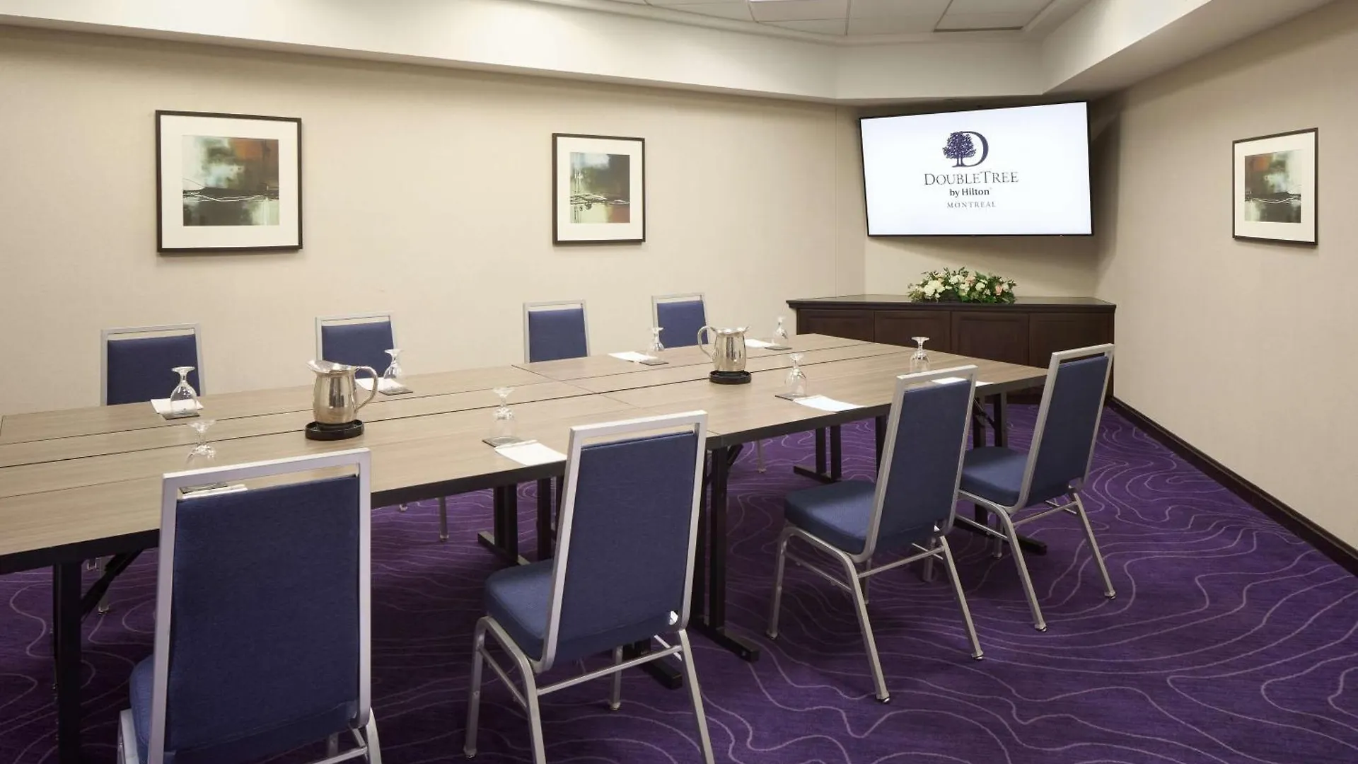 Doubletree By Hilton Montreal Hotel
