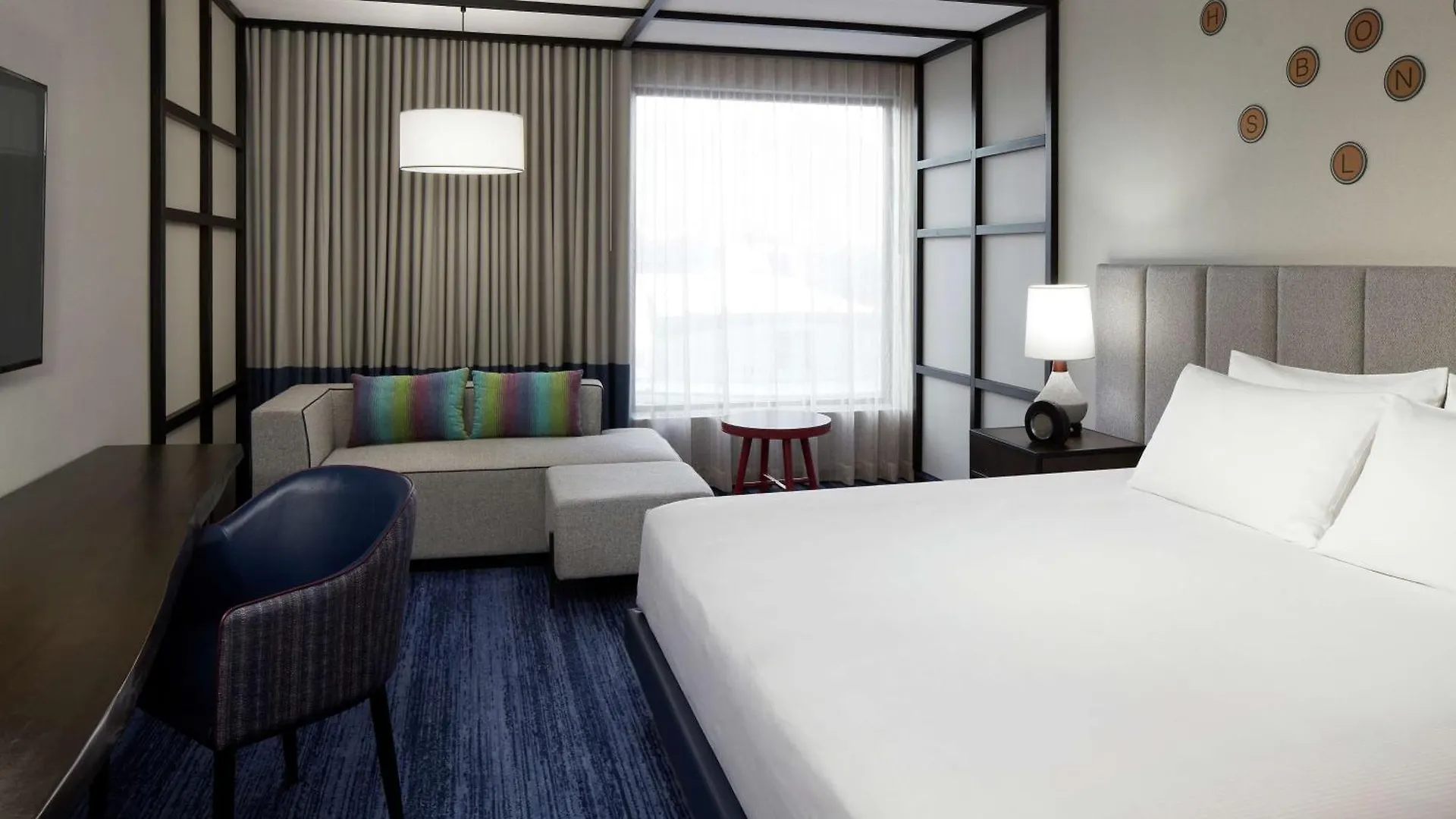 Doubletree By Hilton Montreal Hotel 4*,