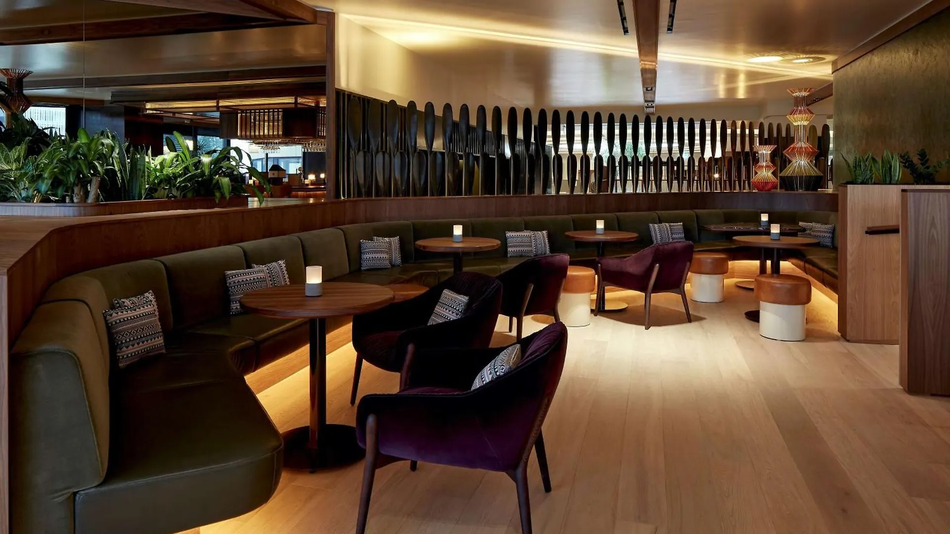 Doubletree By Hilton Montreal Hotel