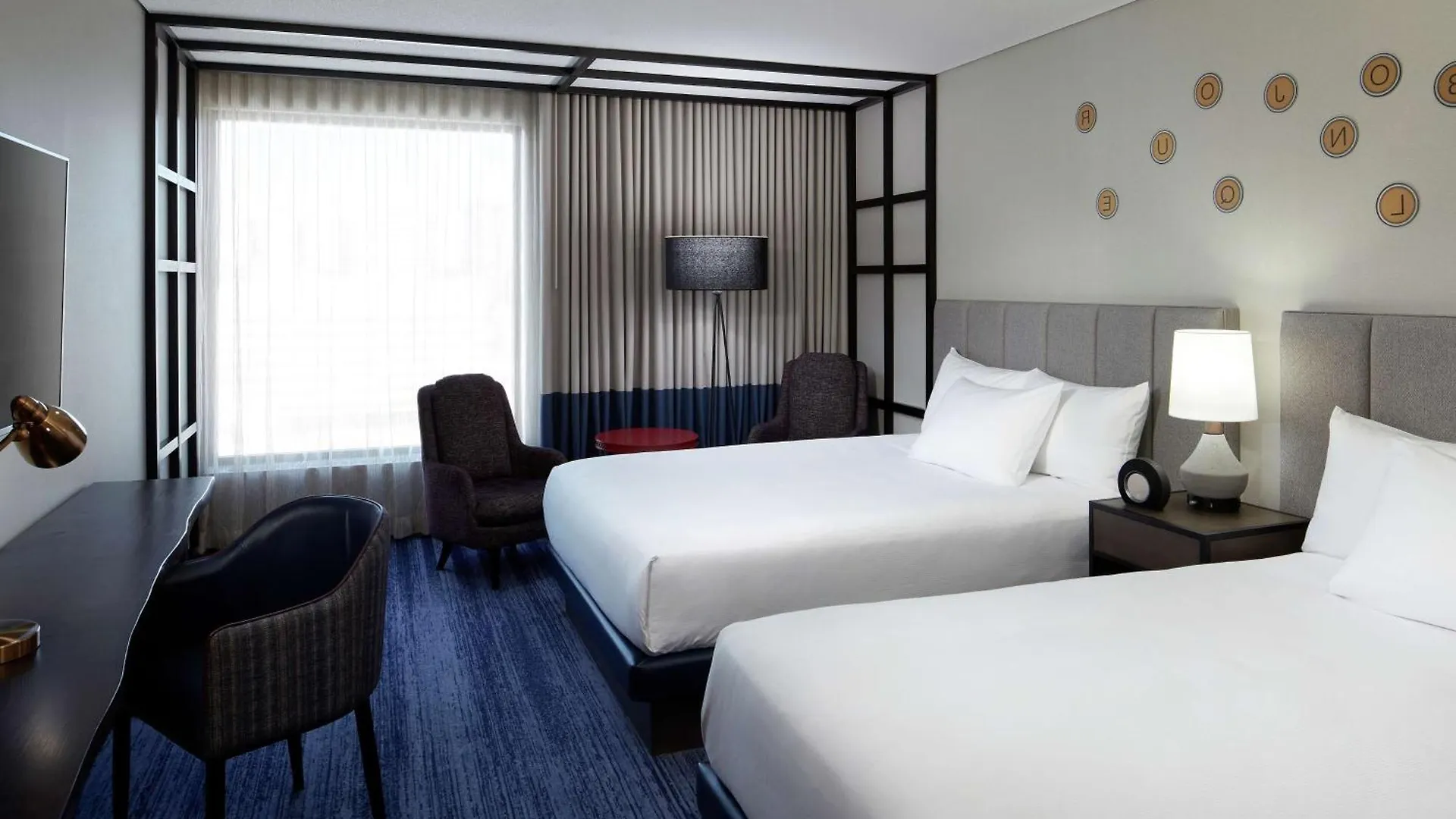 Doubletree By Hilton Montreal Hotel