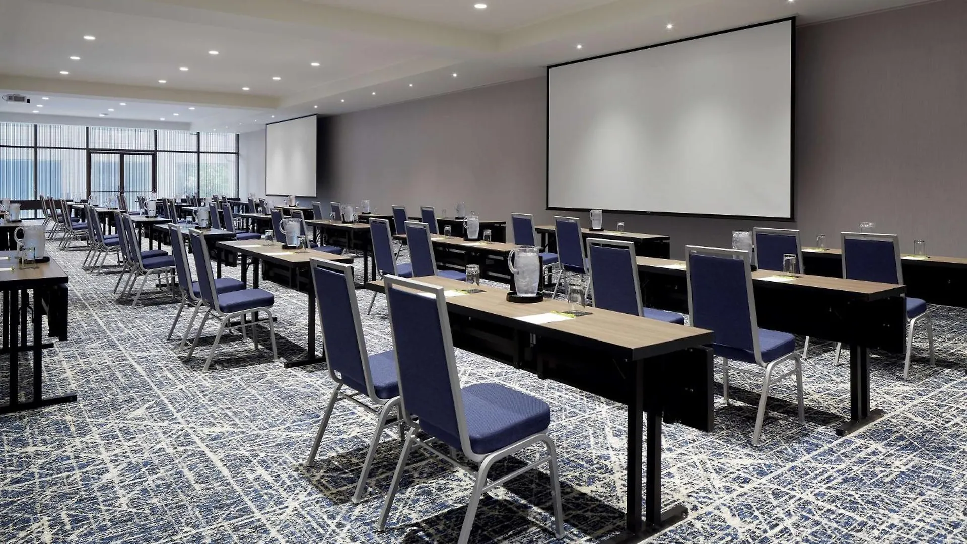 Doubletree By Hilton Montreal Hotel 4*,  Canada
