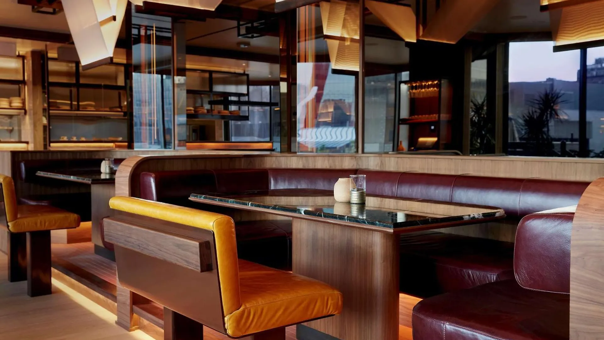 Doubletree By Hilton Montreal Hotel