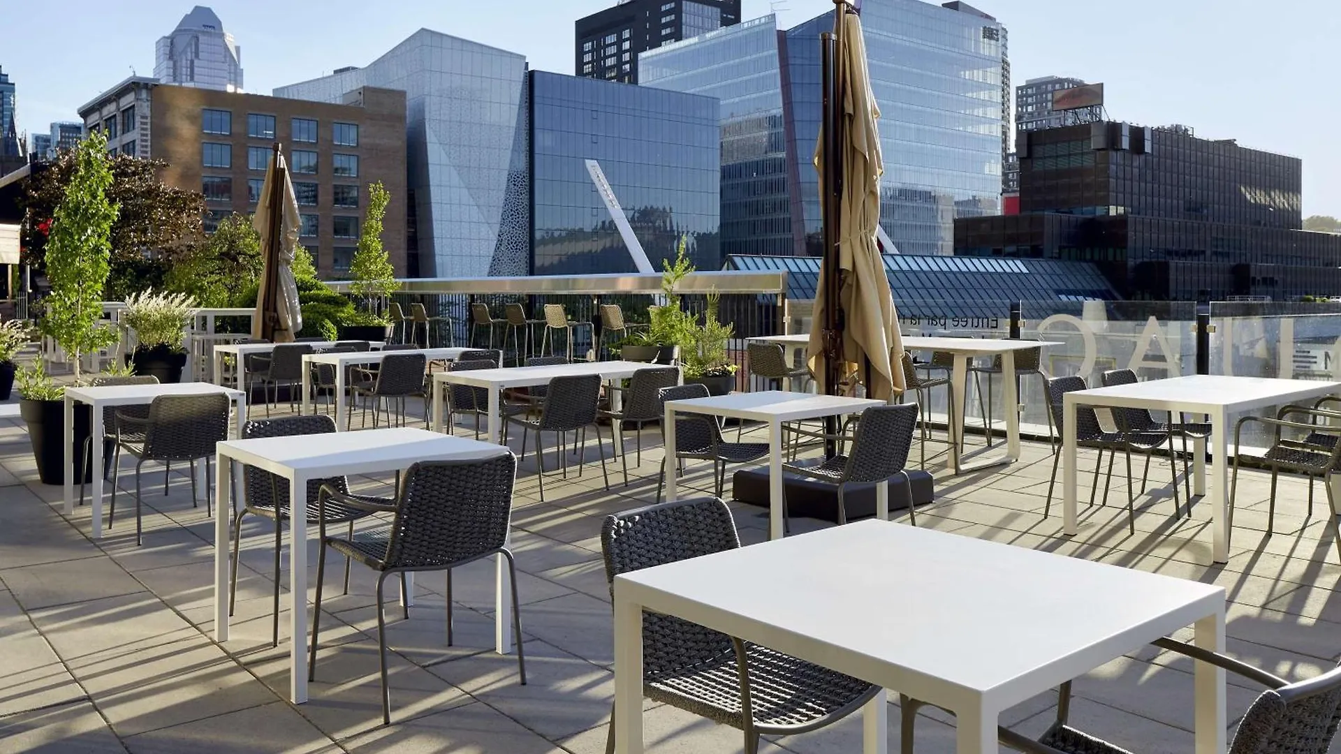 Doubletree By Hilton Montreal Hotel Canada