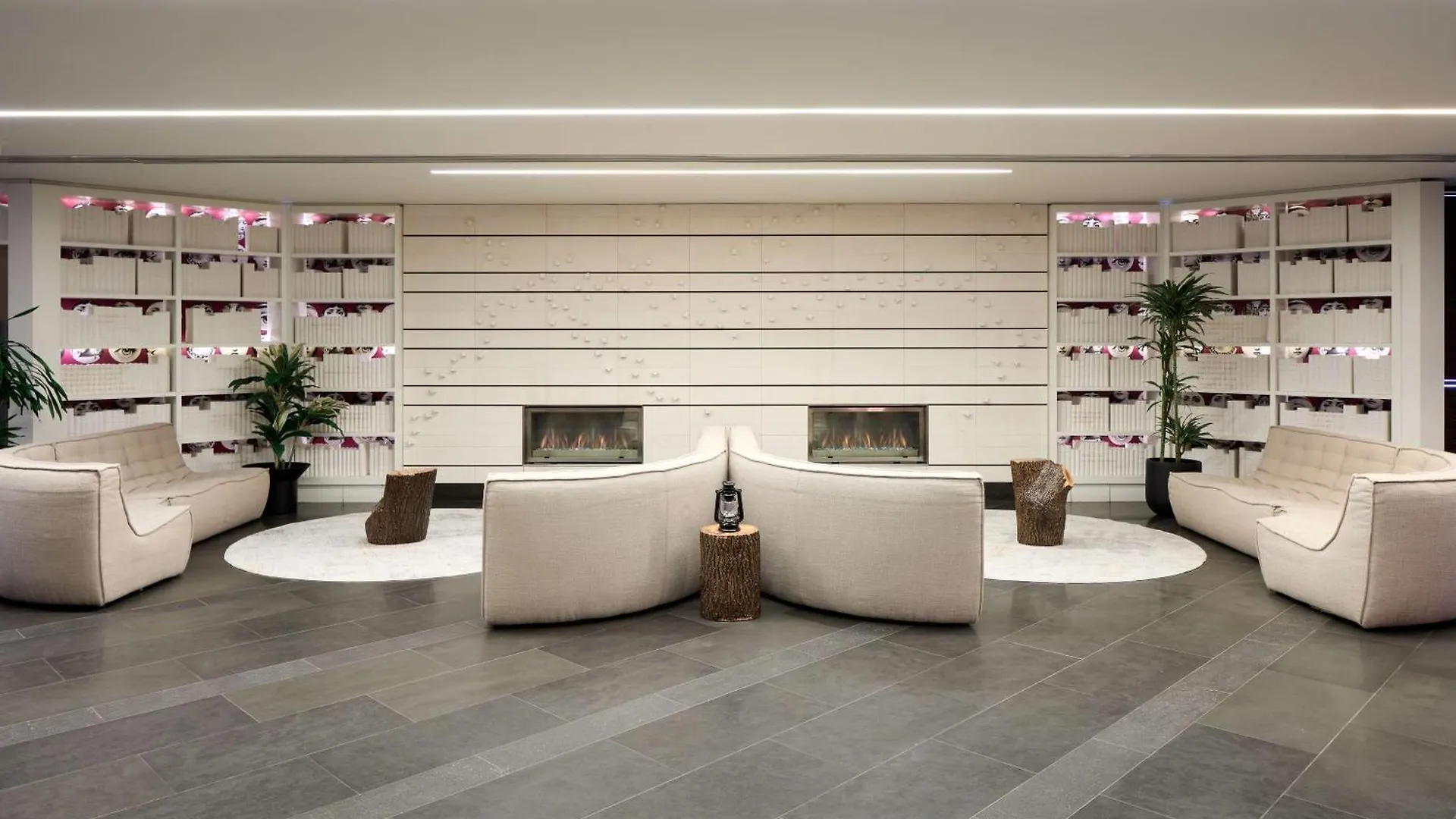 Doubletree By Hilton Montreal Hotel Canada